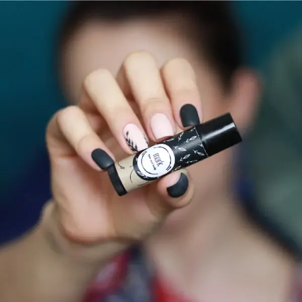 MARK Lip balm - kakaově kávový balzám na rty s vitaminem E (5g)