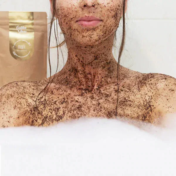 MARK coffee scrub Golden Shine - s třpytivým efektem (150g)