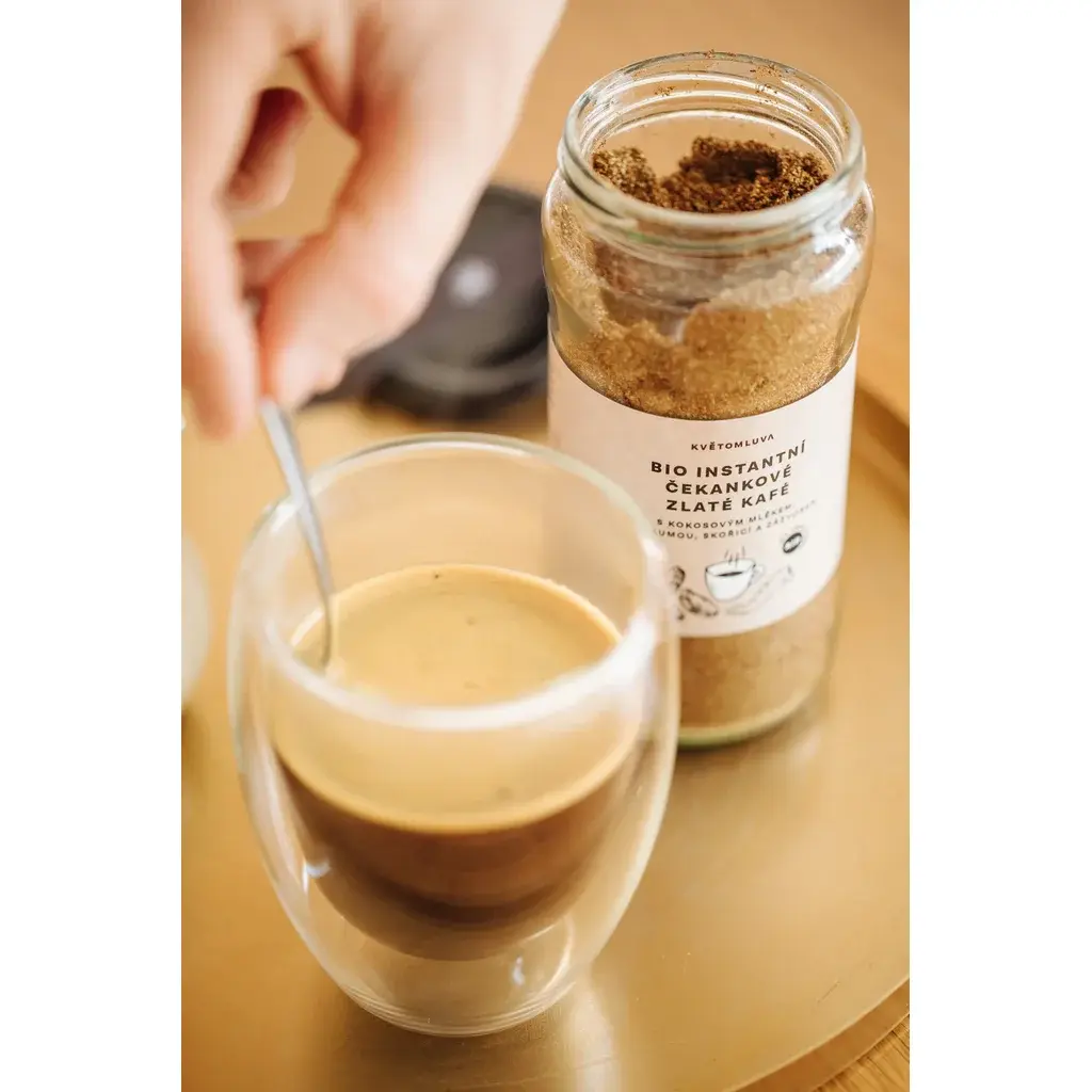 KVĚTOMLUVA BIO Instantní čekankové zlaté kafé s kokosovým mlékem, kurkumou a skořicí (115g)