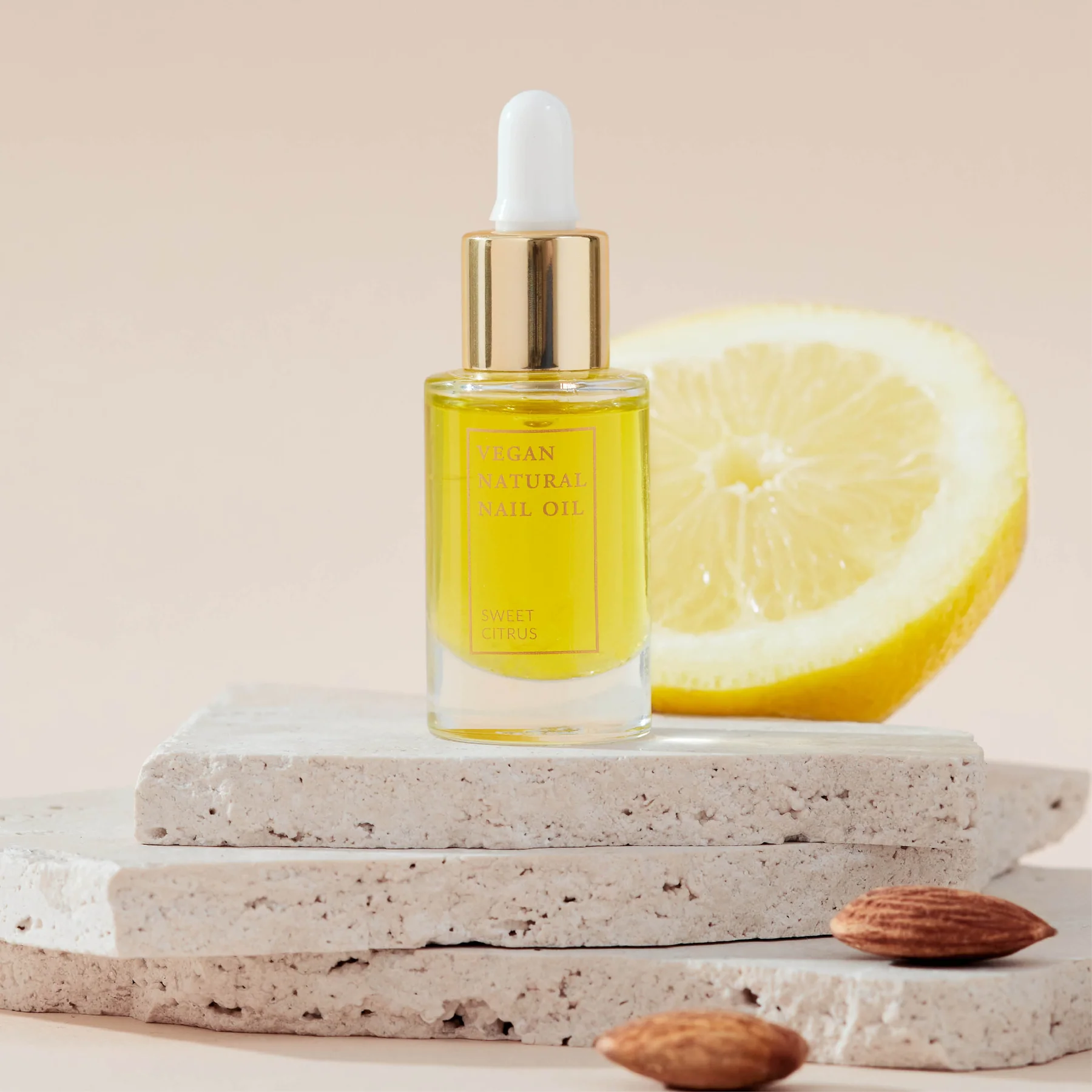 KIA CHARLOTTA Pečující olejíček na nehty a nehtovou kůžičku (9ml)