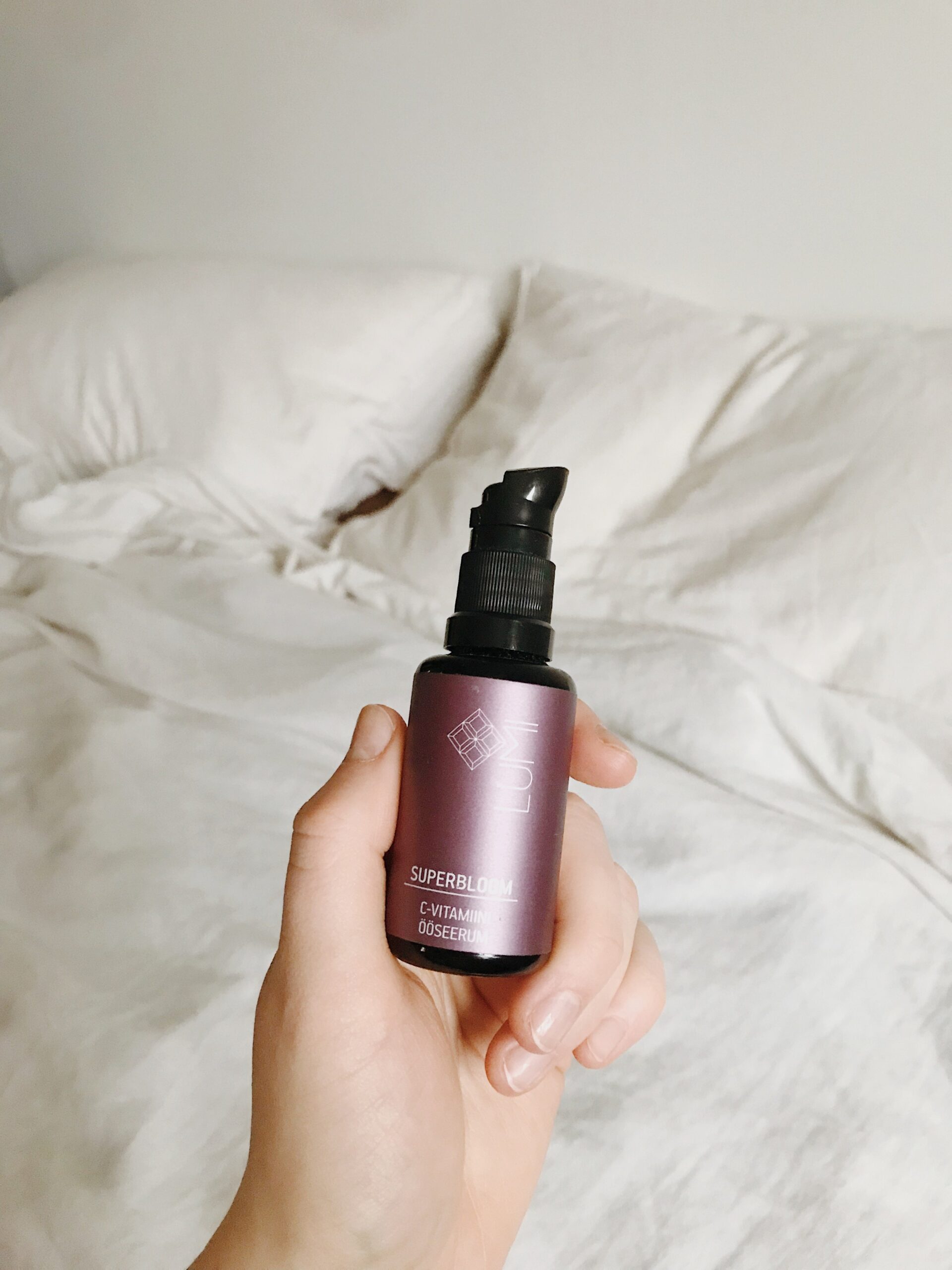 LUMI Superbloom noční sérum s vitamínem C (1,5 ml vzorek)  (K OBJEDNÁVCE NAD 3500KČ)