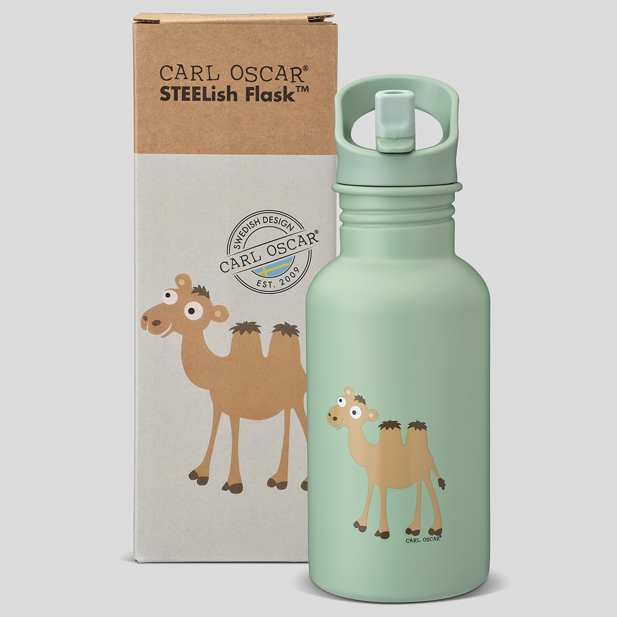 CARL OSCAR Nerezová láhev na vodu 0,5l - zelená s velbloudem