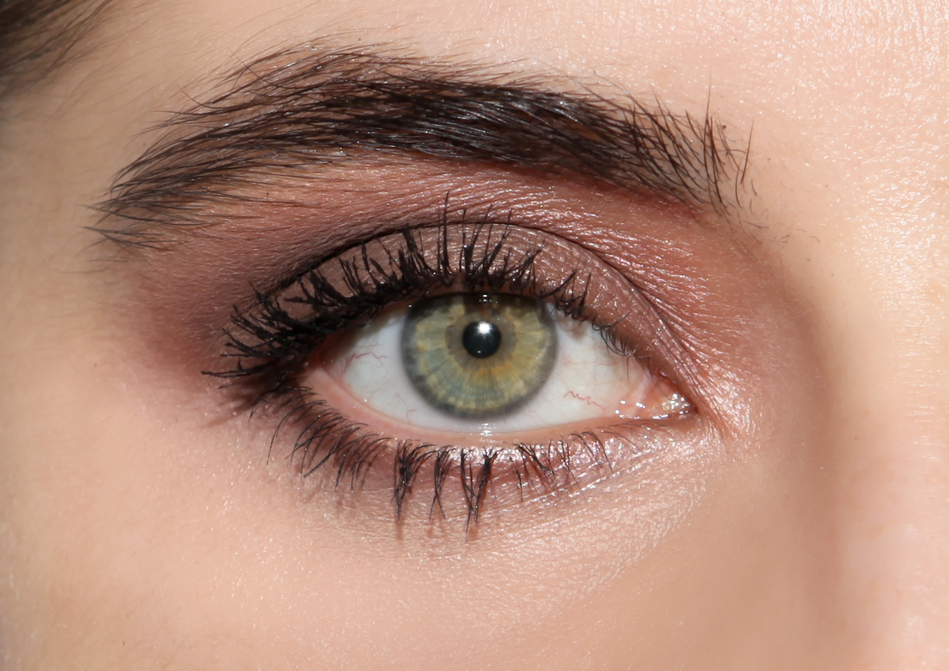 HIRO COSMETICS - Přírodní a Vegan ČERNÁ řasenka BADA BOOM