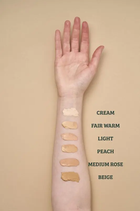 LOVE ETHICAL BEAUTY Make-up pro bezchybnou pleť - Light