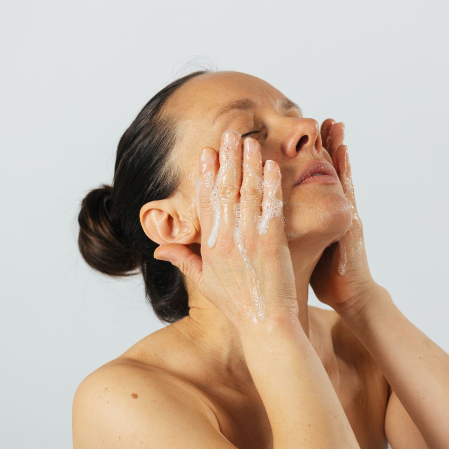 HEMPTOUCH Čistící pleťová emulze