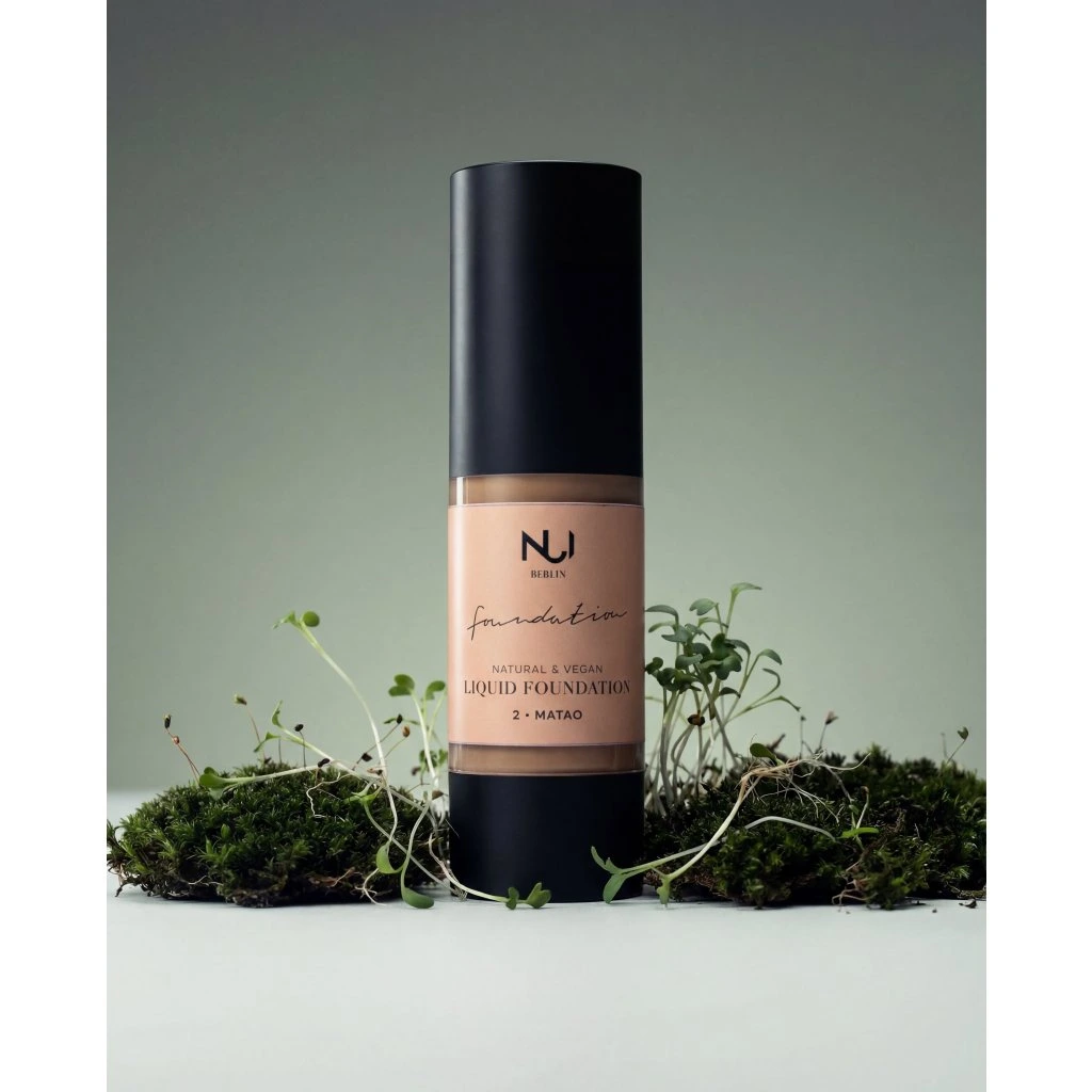 NUI COSMETICS Přírodní tekutý make-up s hedvábným výsledným efektem MATAO